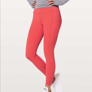 Lululemon Fast & Free 7/8 Tight II Nulux 25"
Red Orange